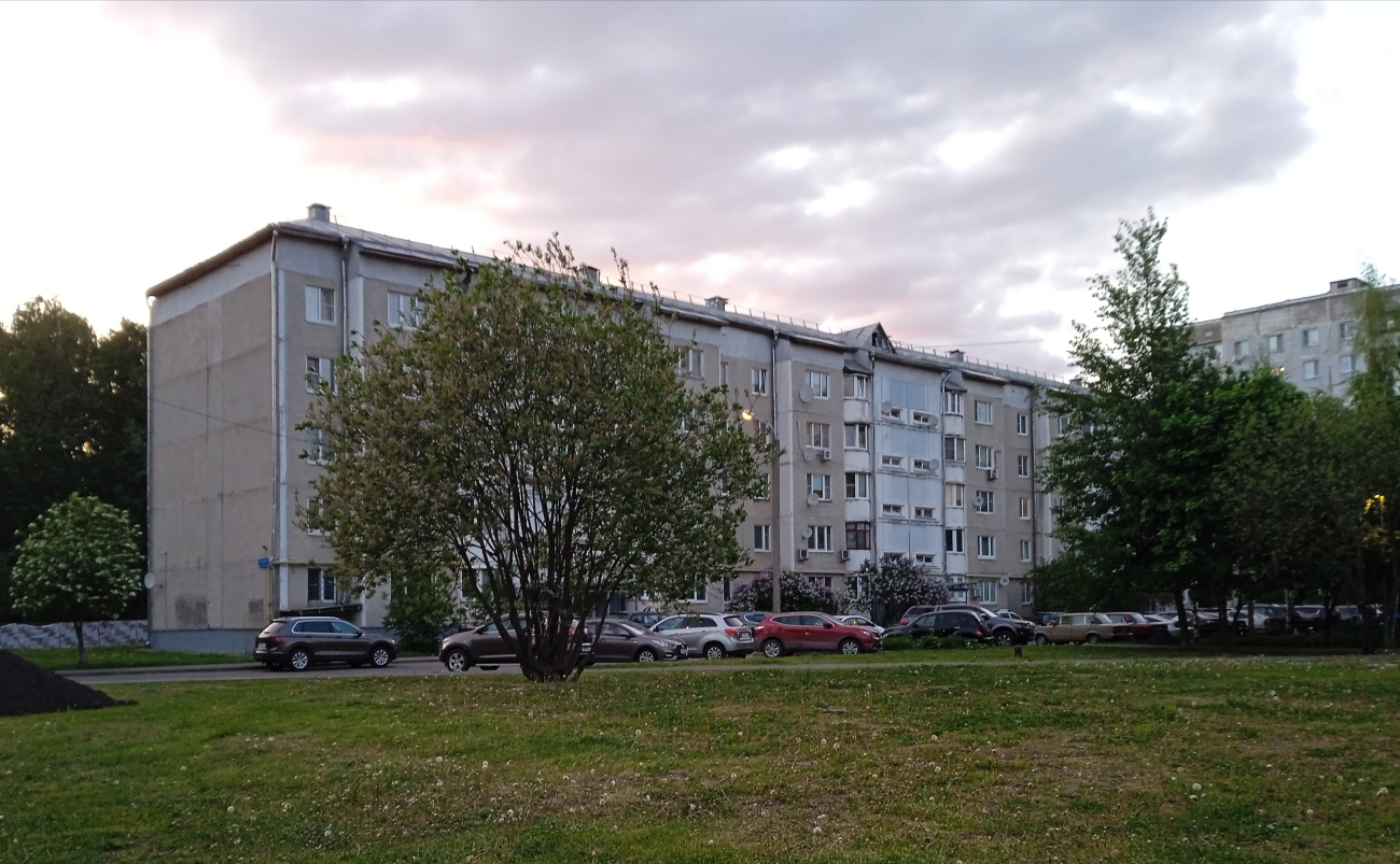 Щербинка, Пос. Гарнизон Остафьево, Улица Космонавтов, 2