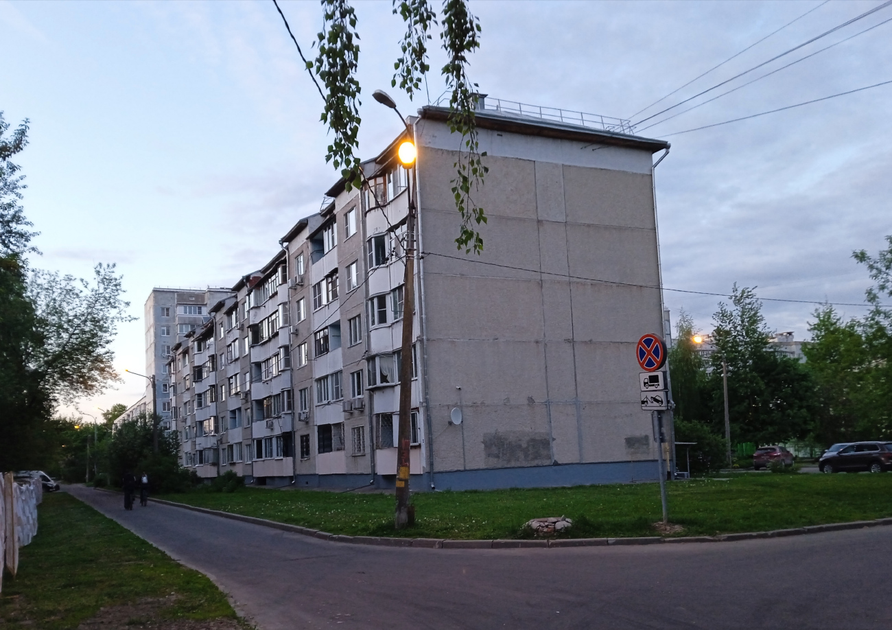 Щербинка, Пос. Гарнизон Остафьево, Улица Космонавтов, 2