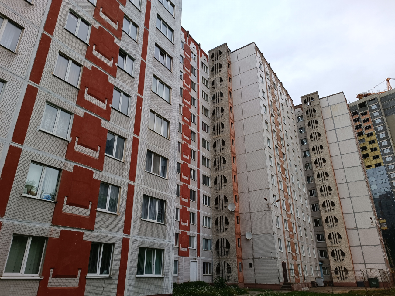 Минск, Проспект Дзержинского, 83 корп. 8; Проспект Дзержинского, 83 корп. 7