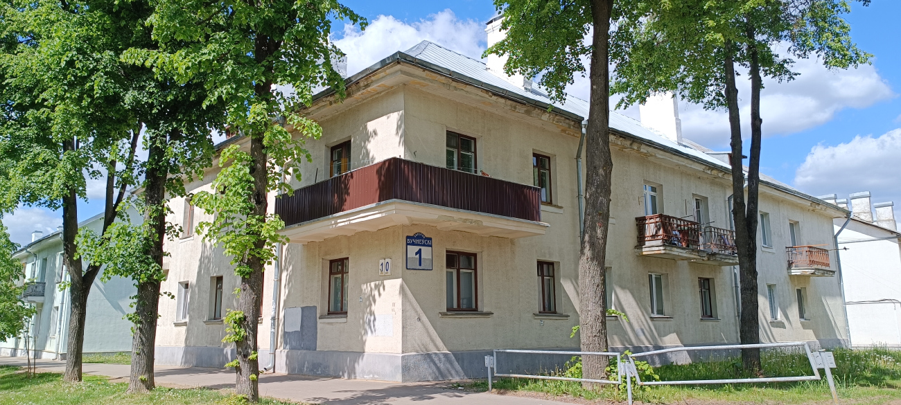 Мінск, Улица Щербакова, 10 / Ученический переулок, 1