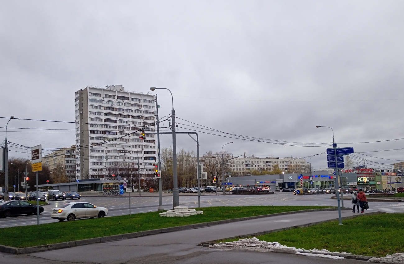 Москва, Улица Островитянова, 29 / Профсоюзная улица, 120; Профсоюзная улица, вл. 118В стр. 1