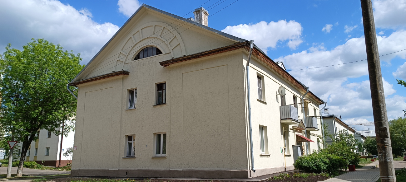 Минск, Стахановская улица, 34 / Ученический переулок, 12