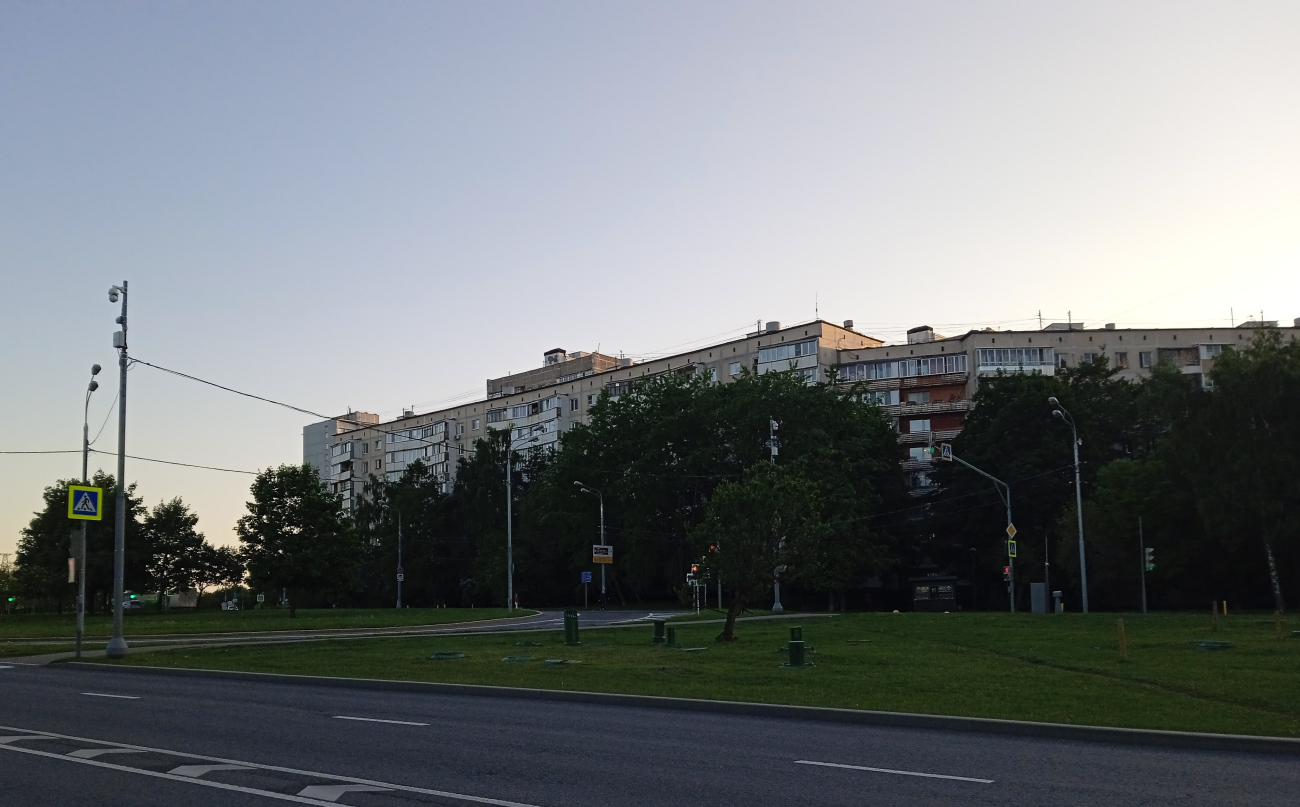 Москва, Улица Островитянова, 45 корп. 1 (подъезды 15-18)