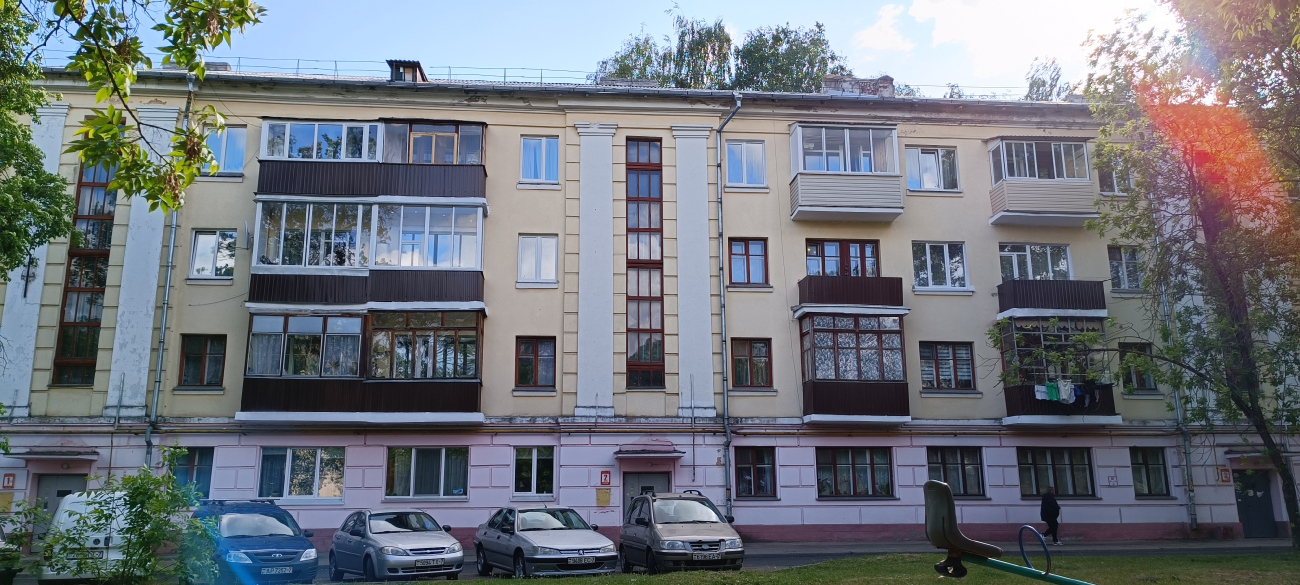 Минск, Улица Карвата, 32