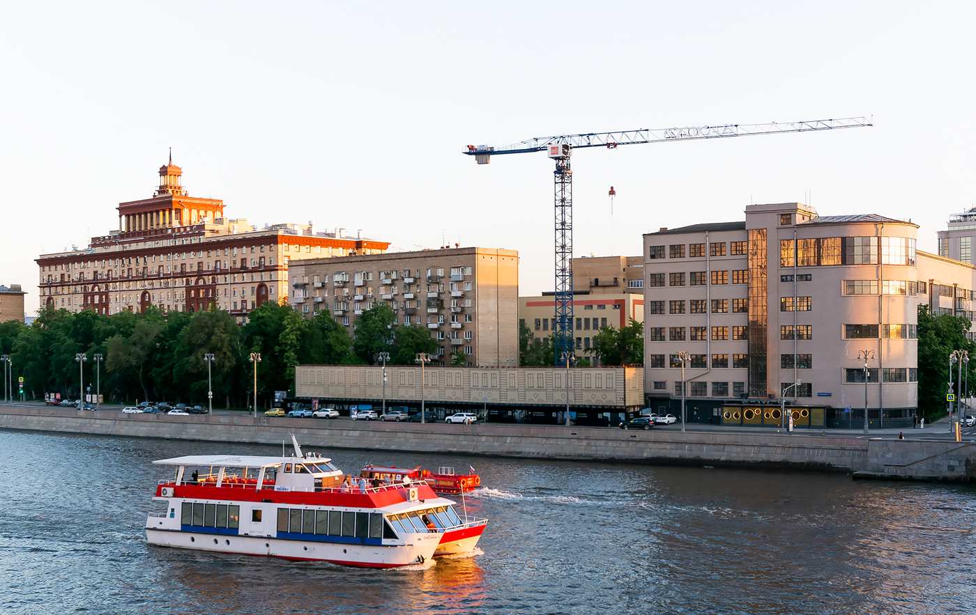 Москва, Космодамианская набережная, 4-22 корп. Б; Космодамианская набережная, 4-22 корп.  В; Космодамианская набережная, 4/22; Садовническая улица, 33 / Космодамианская набережная, 2 Москва, Космодамианская набережная, 4-22 корп. Б; Космодамианская набережная, 4-22 корп.  В; Космодамианская набережная, 4/22; Садовническая улица, 33 / Космодамианская набережная, 2