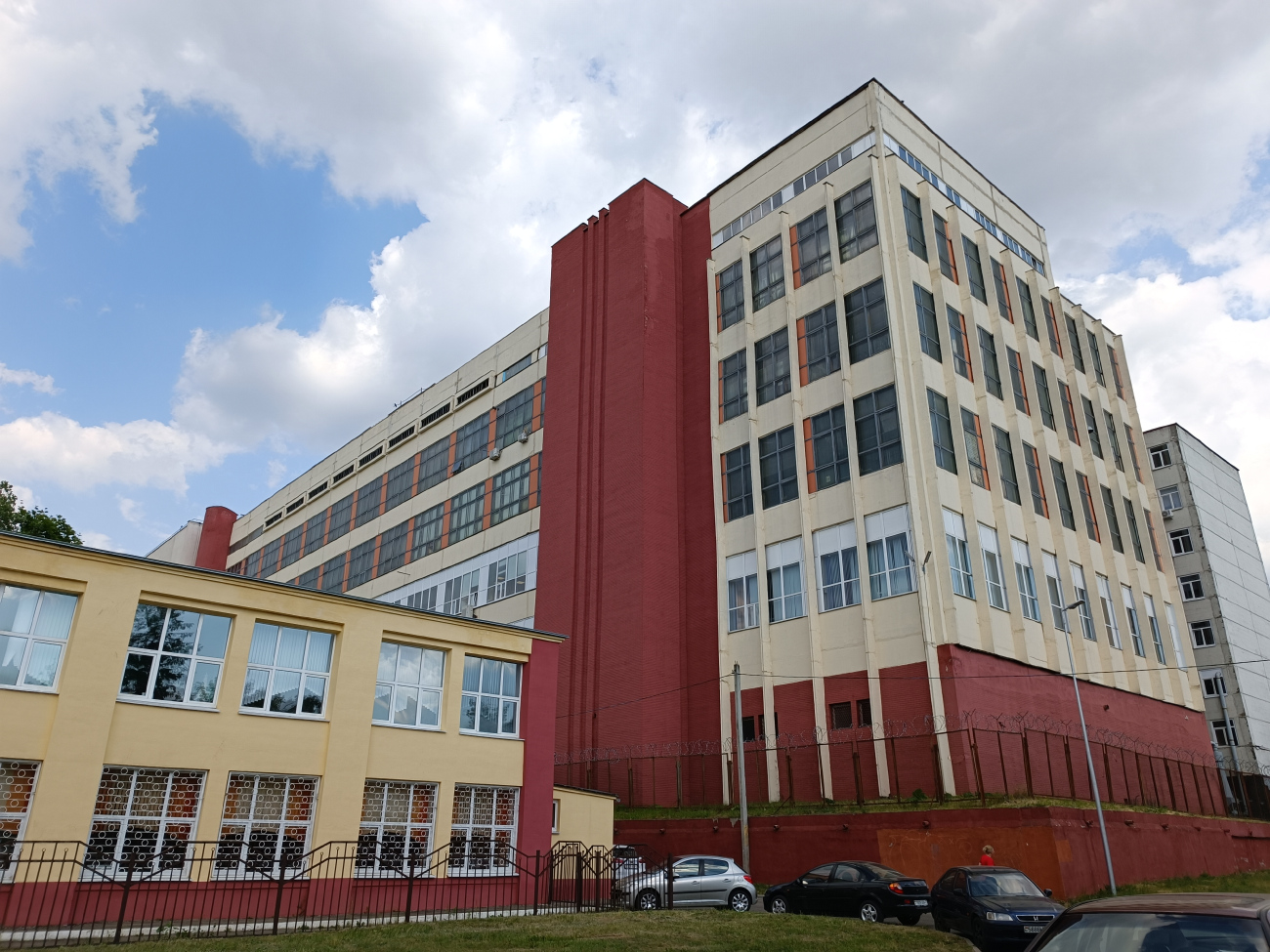 Минск, Улица Макаёнка, 23 корп. 5; Улица Макаёнка, 29 корп. 1