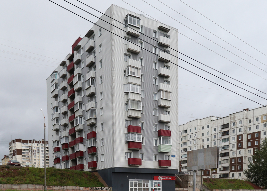 Bratsk, Улица Гагарина, 83