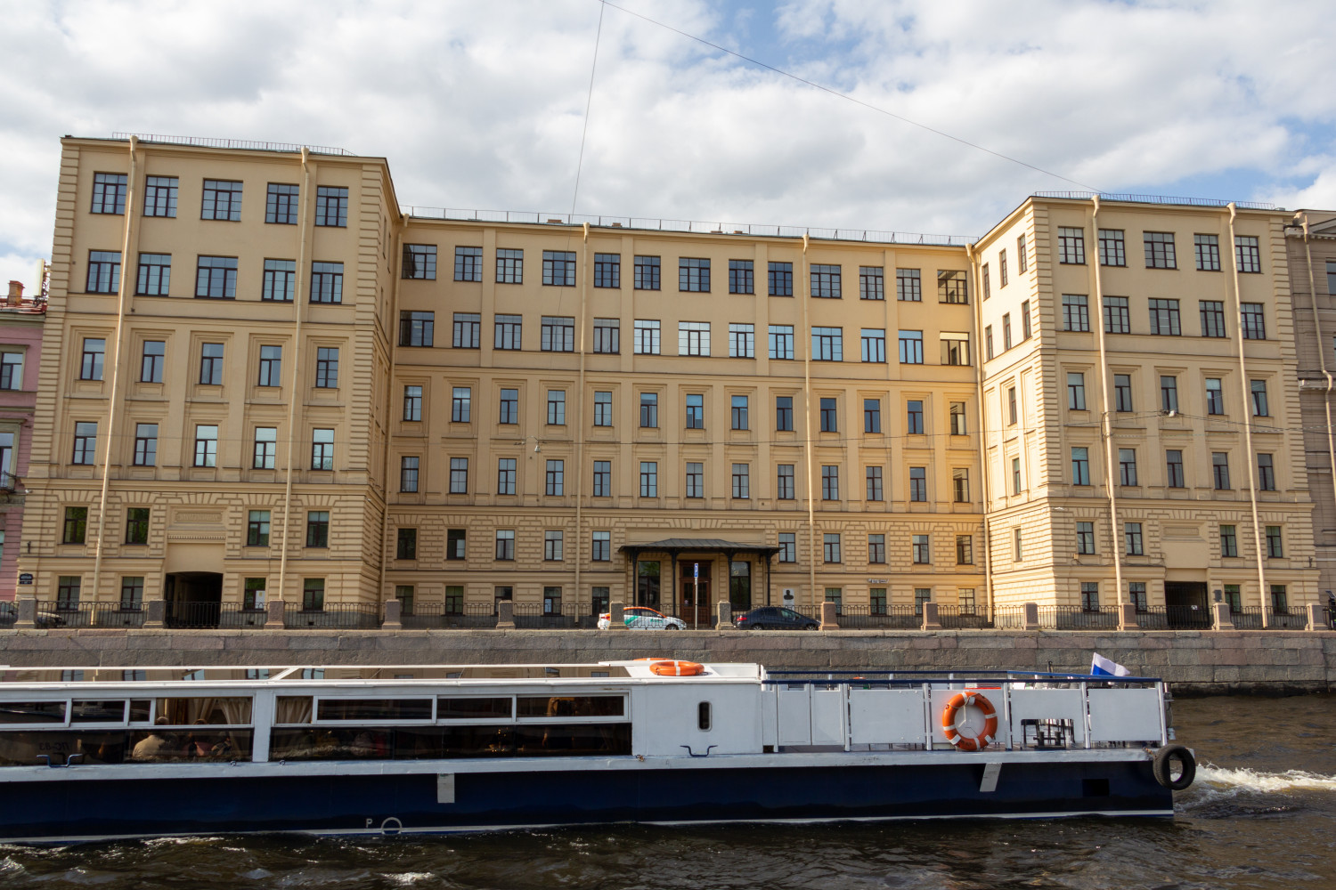 Petersburg, Набережная реки Фонтанки, 117 лит. А