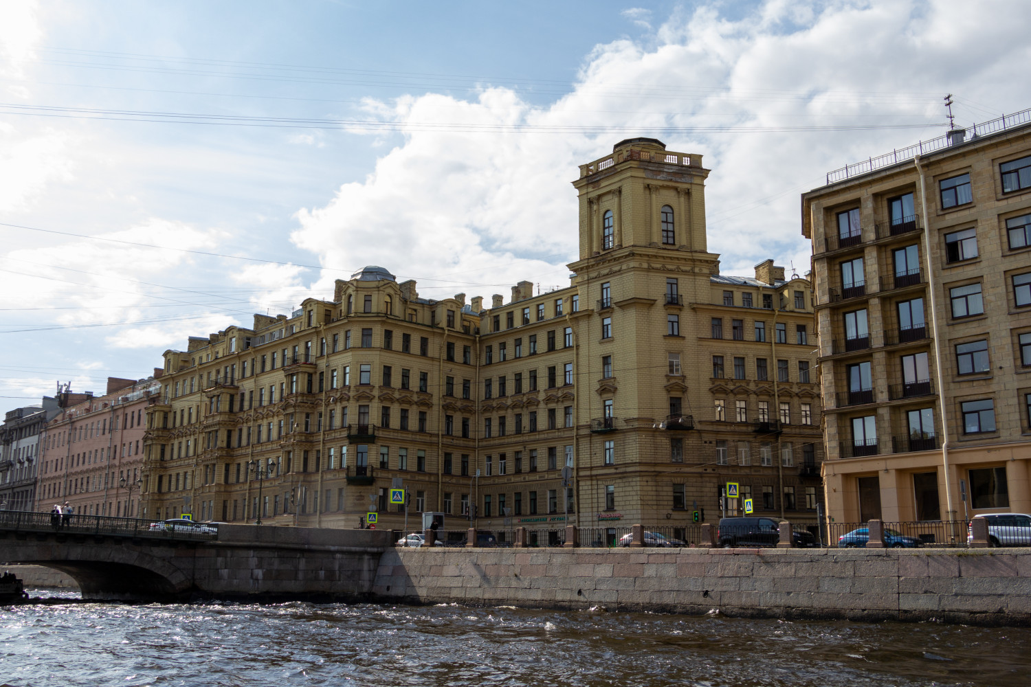 Санкт-Петербург, Набережная реки Фонтанки, 127 / Вознесенский проспект, 57