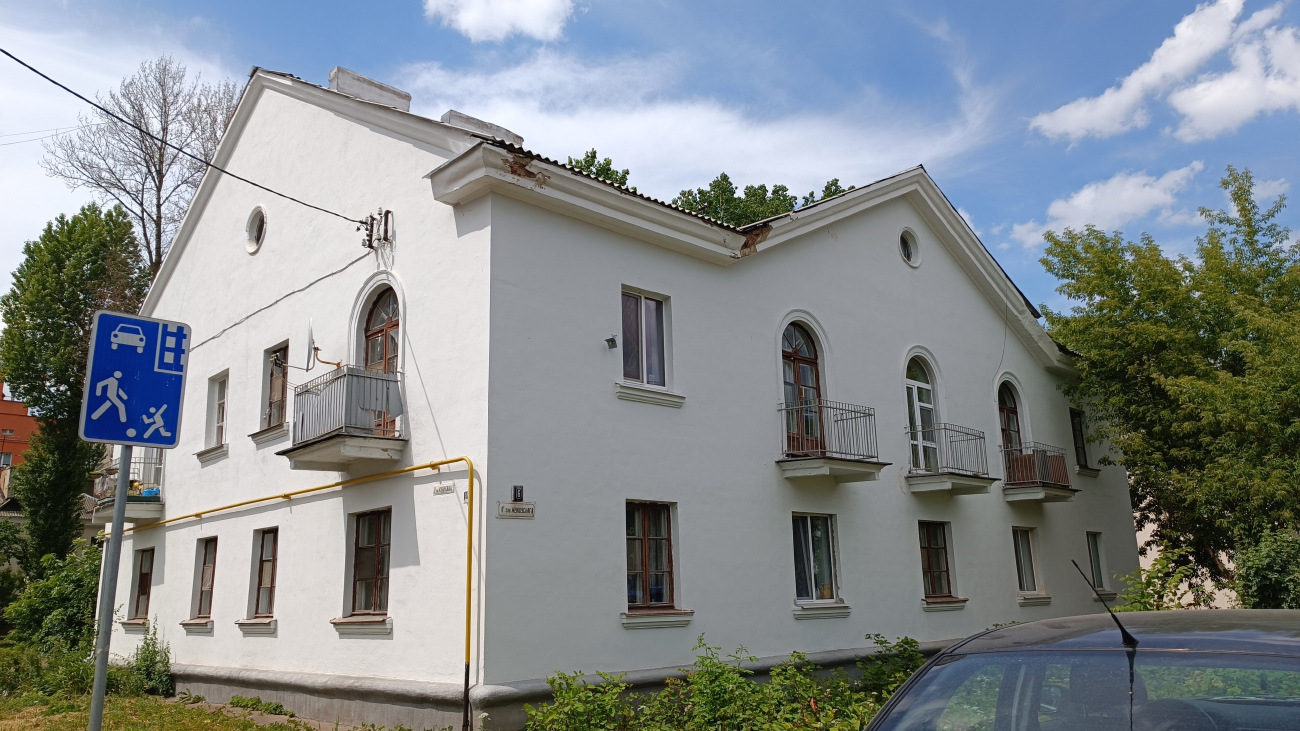 Минск, 1-й переулок Жуковского, 6 / 2-й переулок Жуковского, 9
