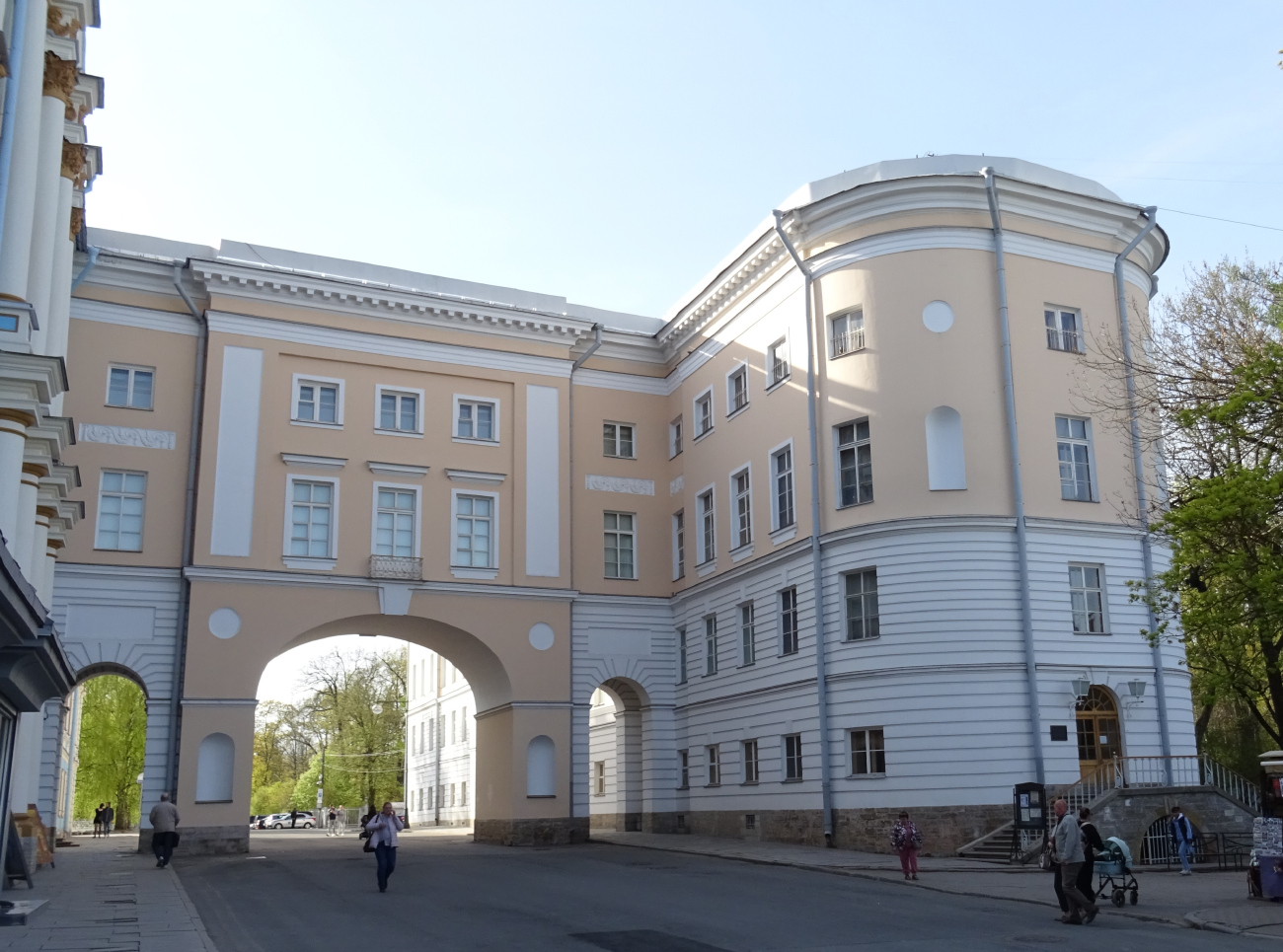 Пушкин, Садовая улица, 2