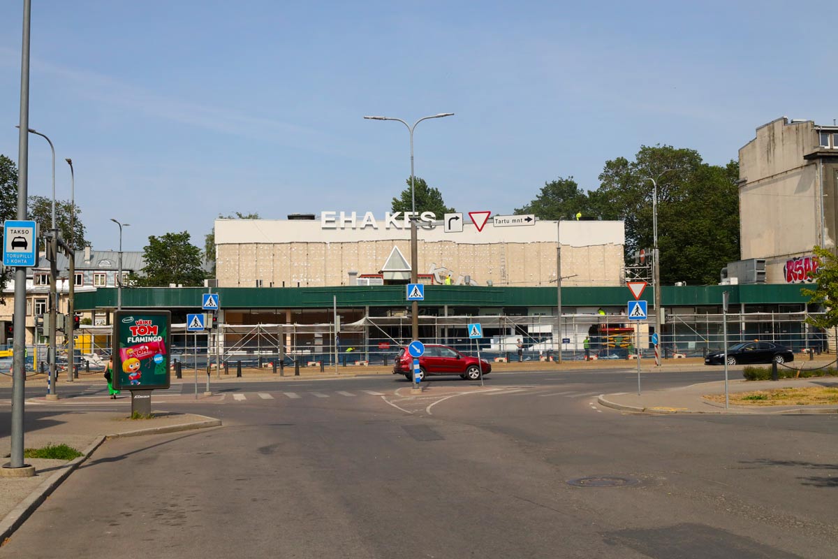 Таллин, Tartu maantee, 49