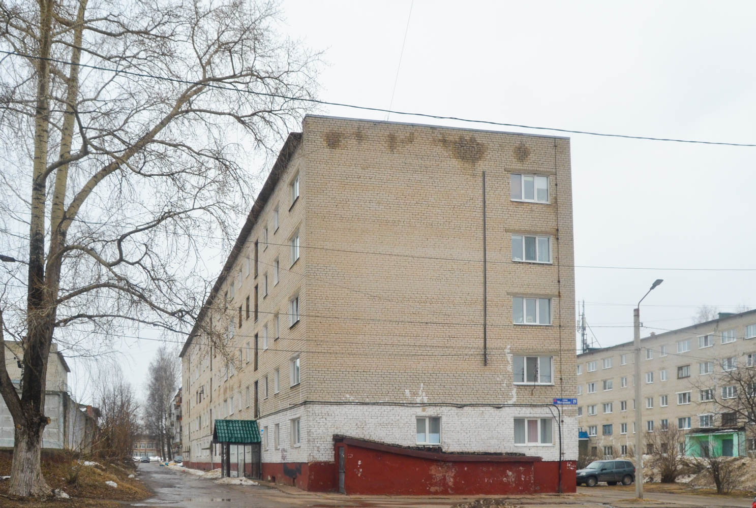 Соликамск, Молодёжная улица, 19