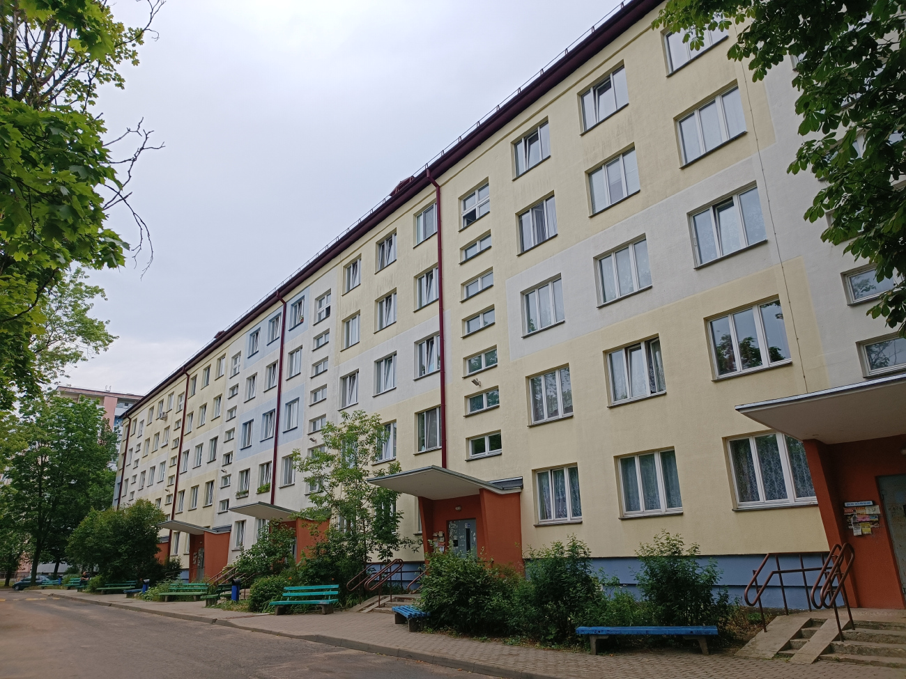 Минск, Улица Васнецова, 4 / Народная улица, 16