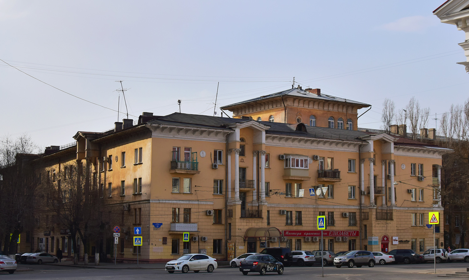 Волгоград, Улица Мира, 10