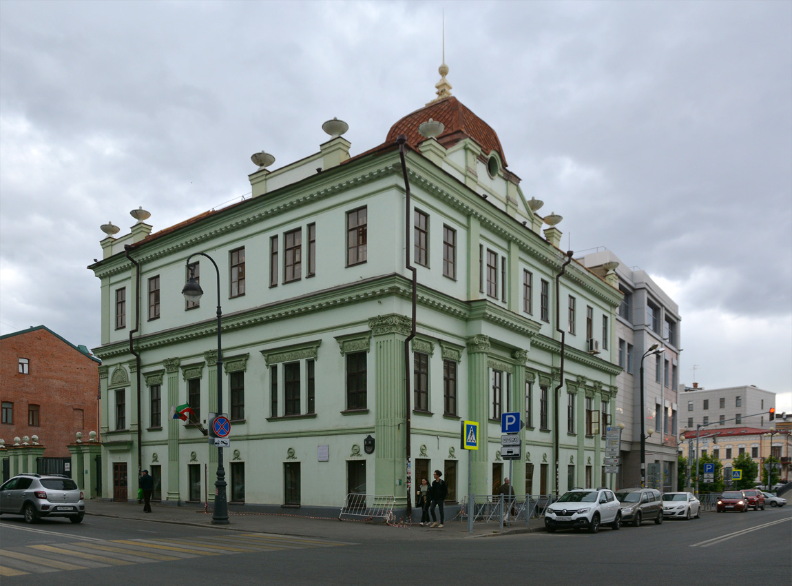 Kaasan, Улица Островского, 2