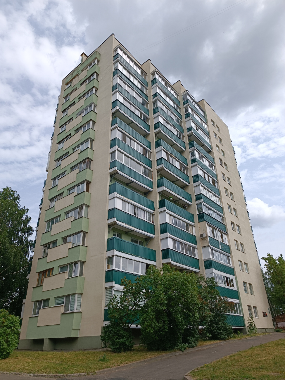 Минск, Долгиновский тракт, 44