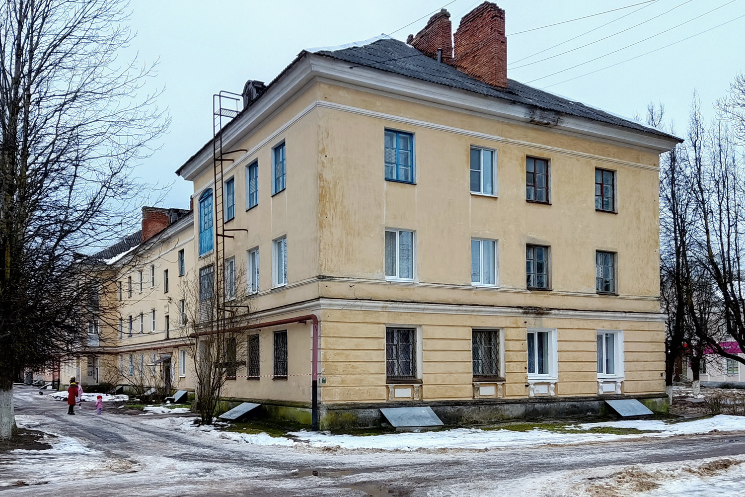 Сланцы, Улица Маяковского, 12
