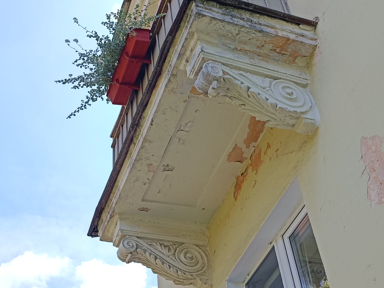 Минск, Улица Захарова, 30 / Войсковый переулок, 9