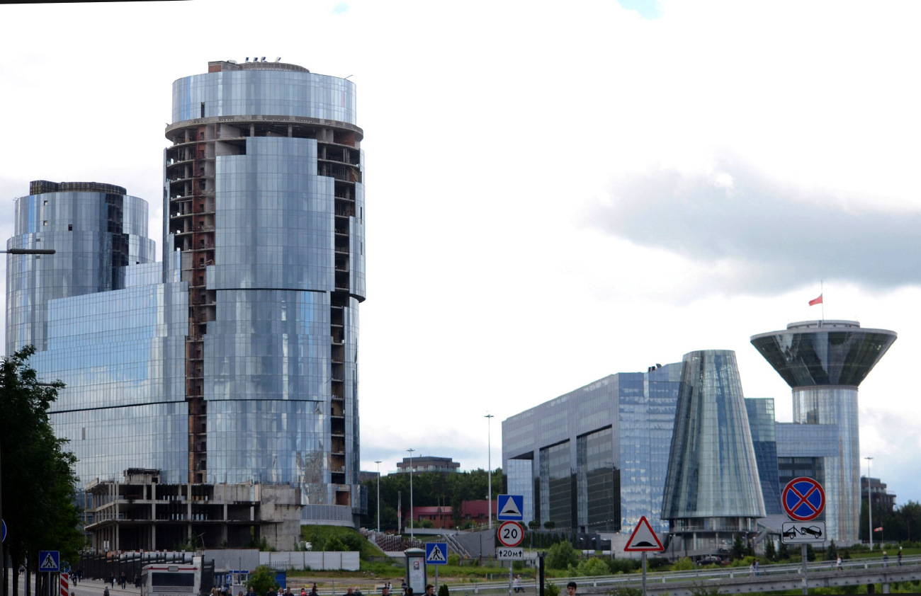 Krasnogorsk, Бульвар Строителей, 1; Бульвар Строителей, 7
