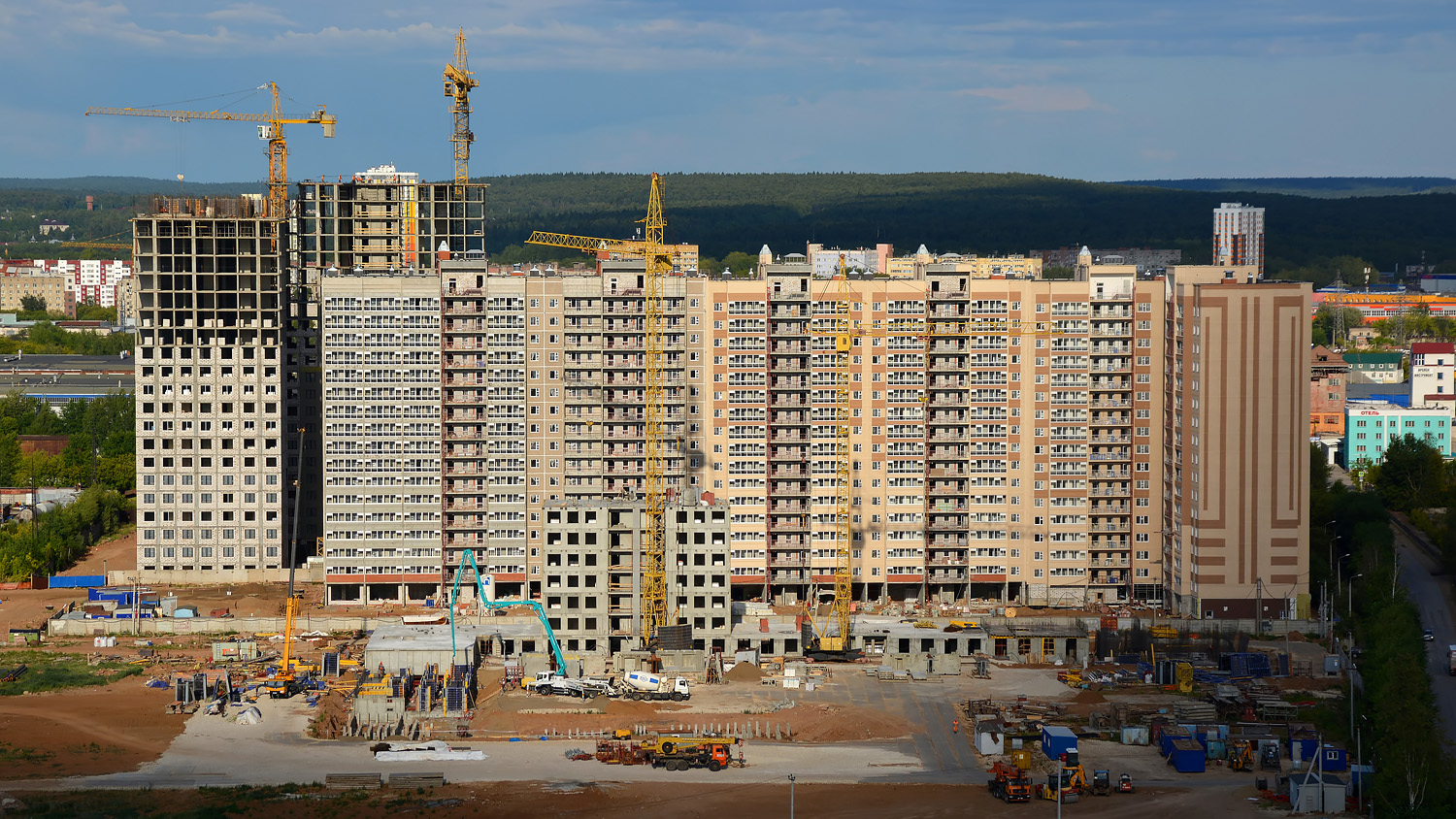 Пермь, Улица Куйбышева, 135; Улица Яблочкова, 3; Улица Яблочкова, 5 корп. 5