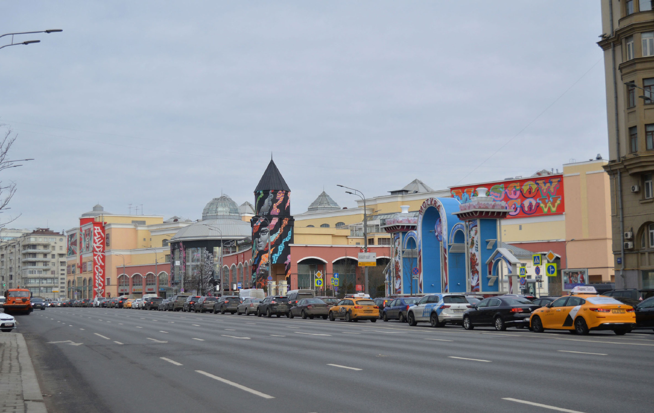 Москва, Улица Земляной Вал, 33