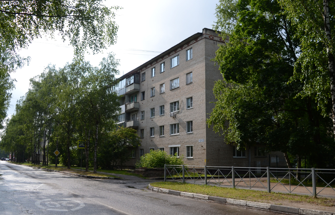 Запрудня, Улица Карла Маркса, 8 корп. 1