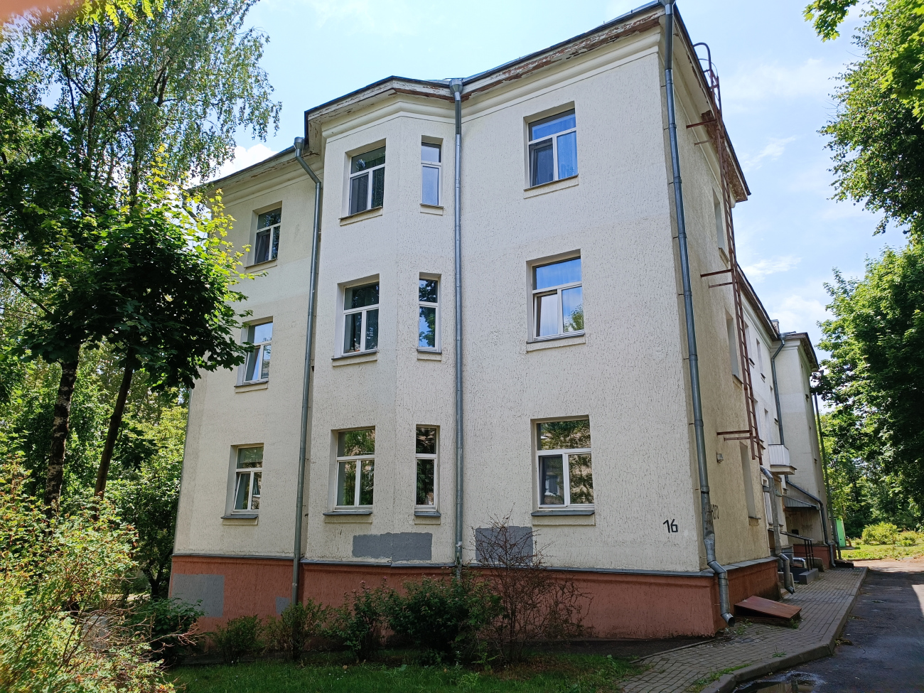 Минск, Улица Кузьмы Чорного, 16