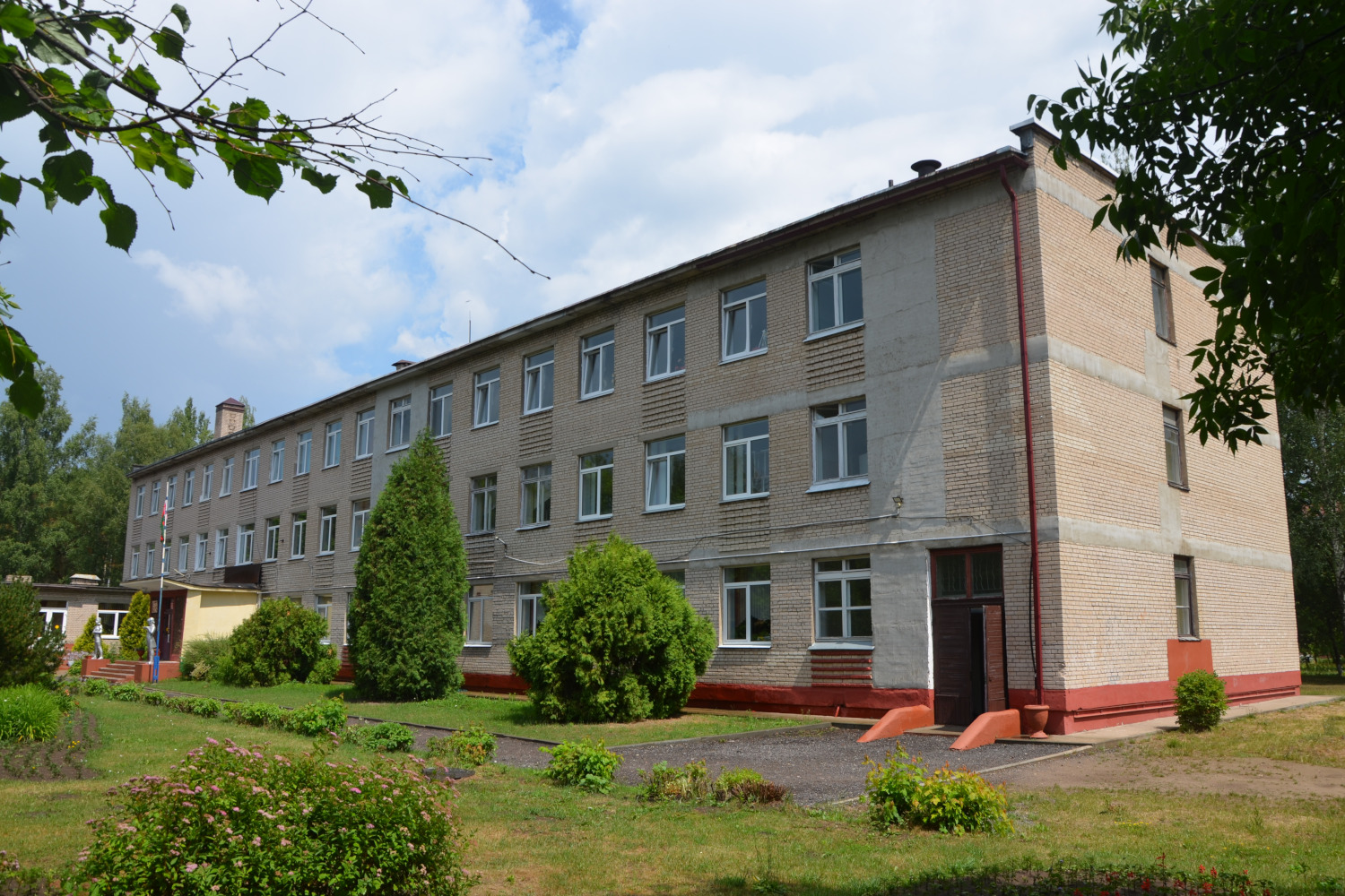 Ждановичи, Парковая улица, 8