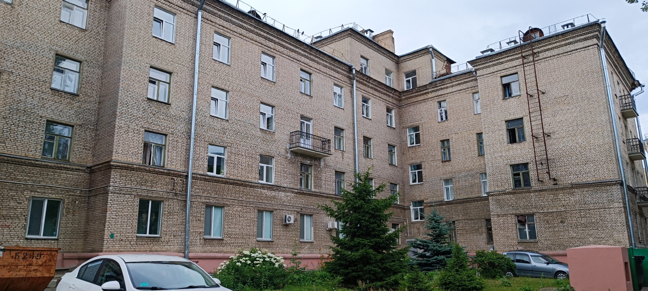 Минск, Улица Якуба Коласа, 42 / Улица Белинского, 27