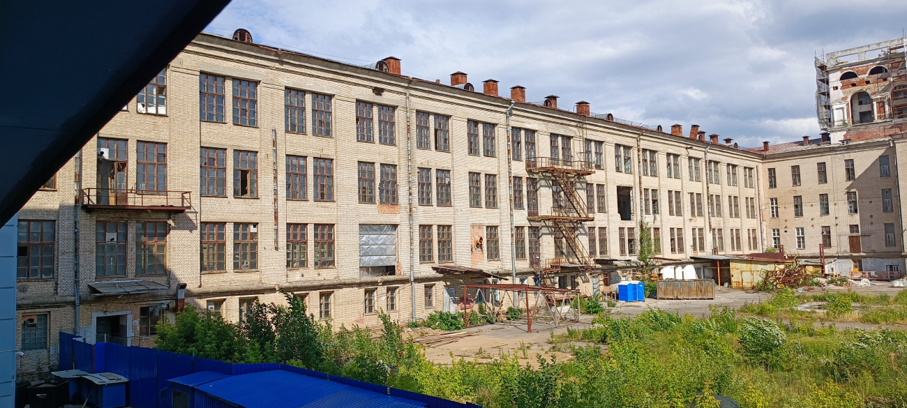 Минск, Красная улица, 23 / Улица Веры Хоружей, 1