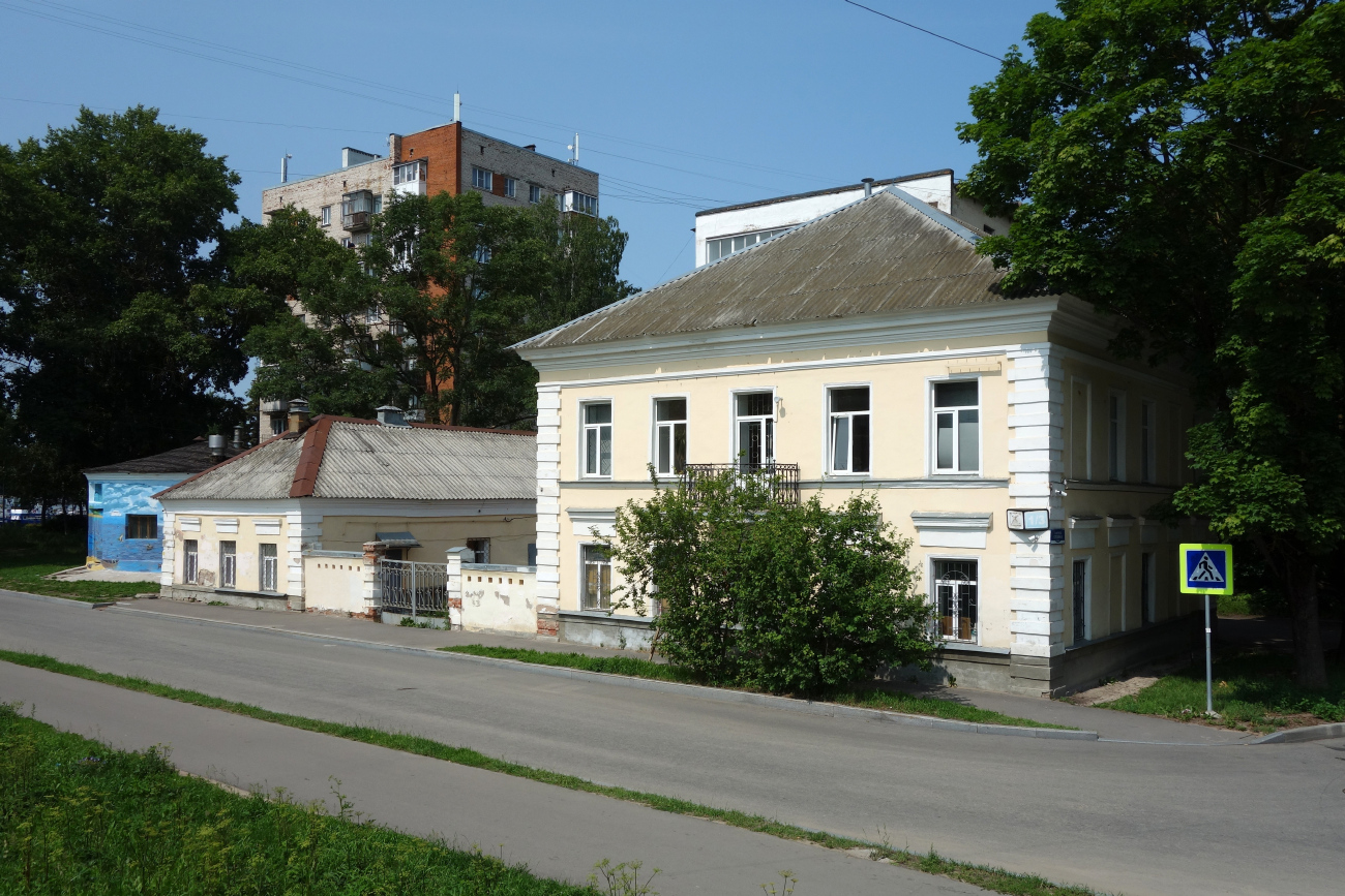 Великий Новгород, Улица Тимура Фрунзе-Оловянка, 1 / Улица Фёдоровский Ручей, 3