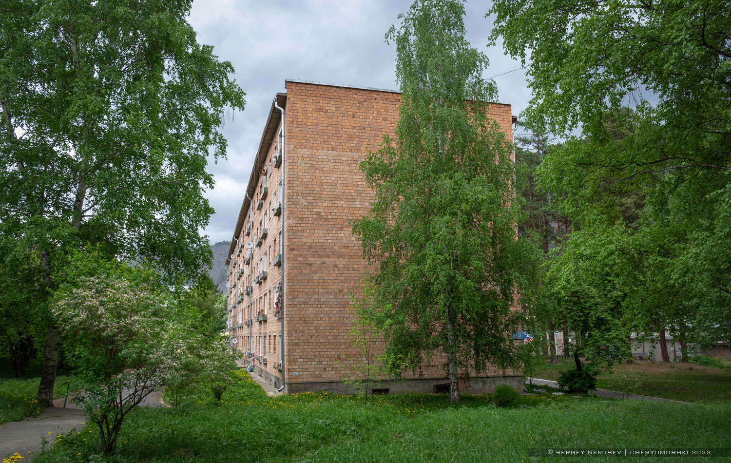 Саяногорск, Рабочий посёлок Черёмушки, 13