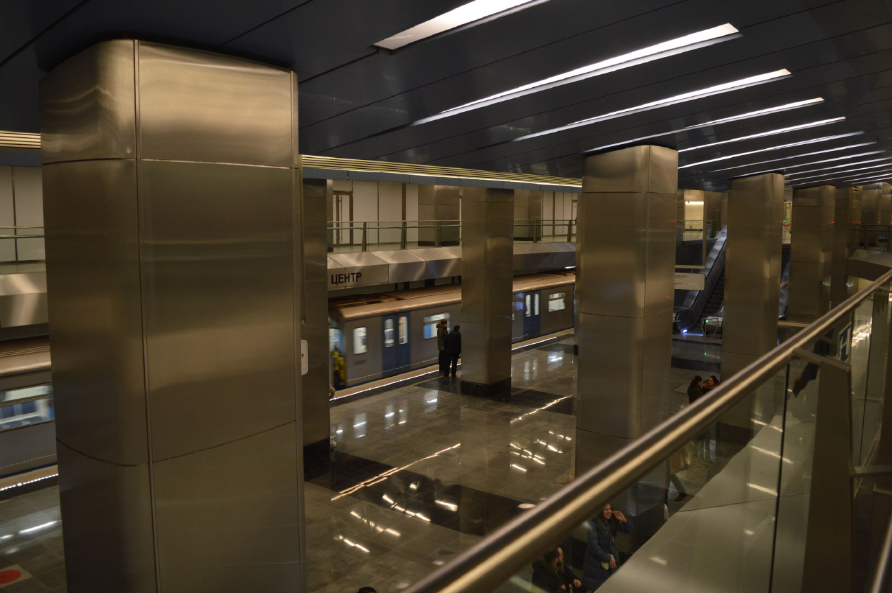 Москва, Рублёво-Архангельская линия Московского Метрополитена, станция метро «Деловой Центр» Москва, Рублёво-Архангельская линия Московского Метрополитена, станция метро «Деловой Центр»