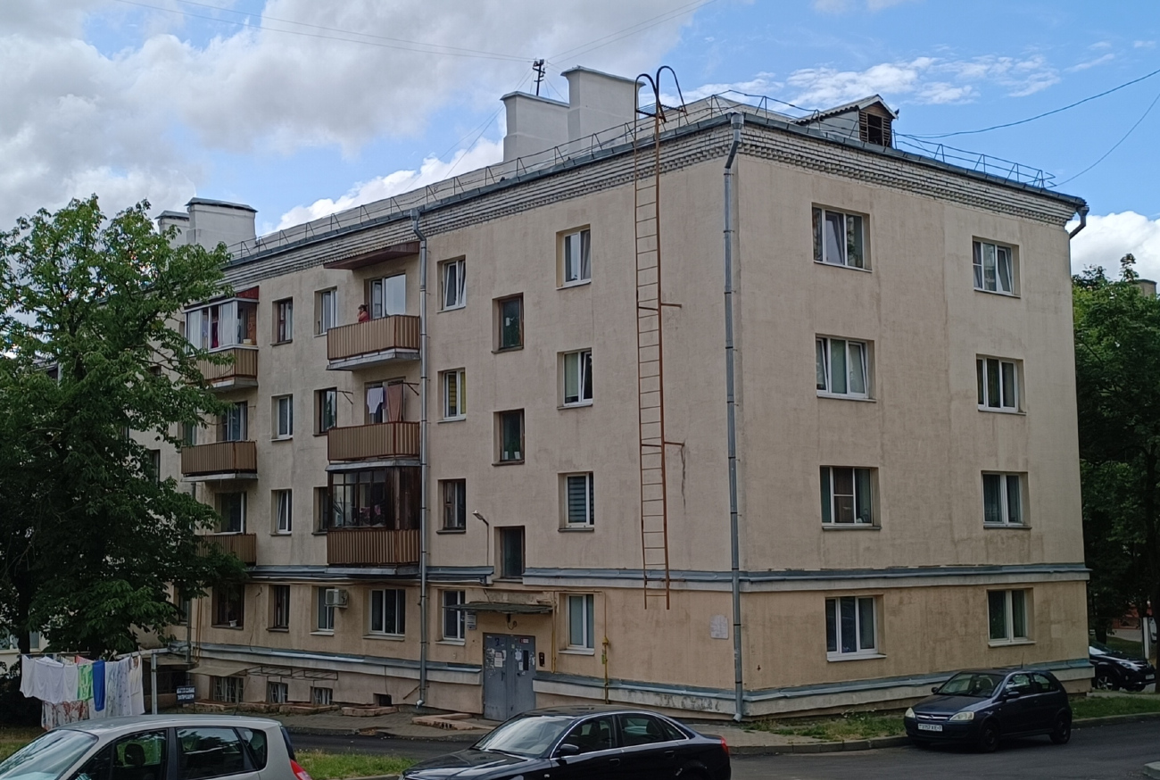 Минск, Улица Тарханова, 13