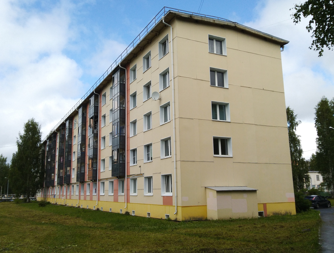 Мирный, Улица Ленина, 67