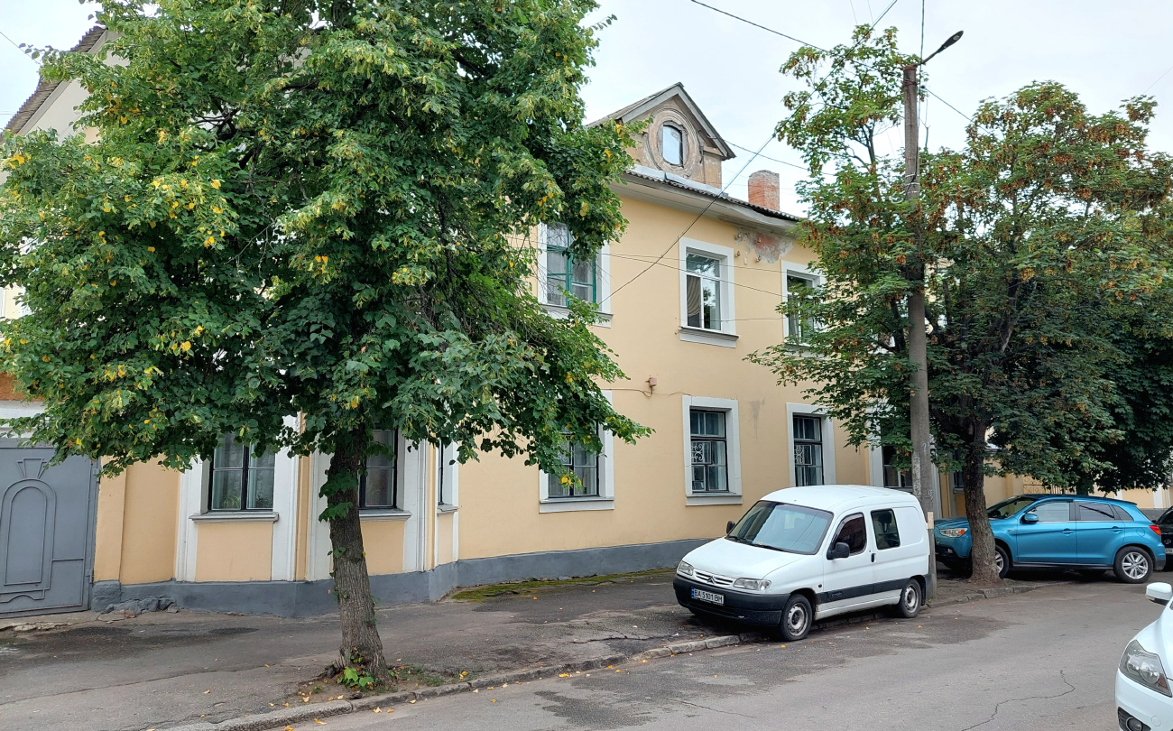 Кропивницкий, Улица Тараса Карпы, 58