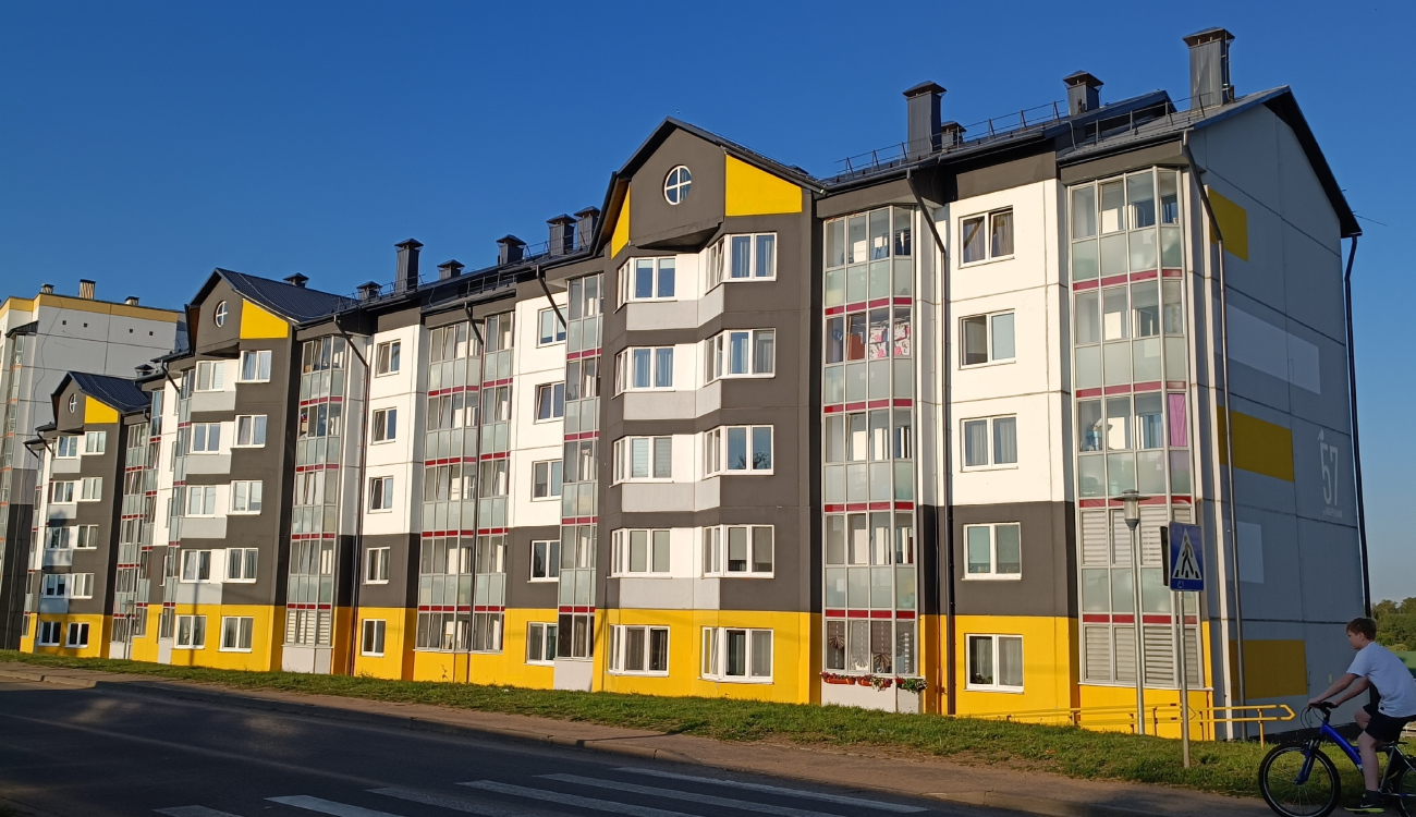 Сеница, Набережная улица, 55Б корп. 13
