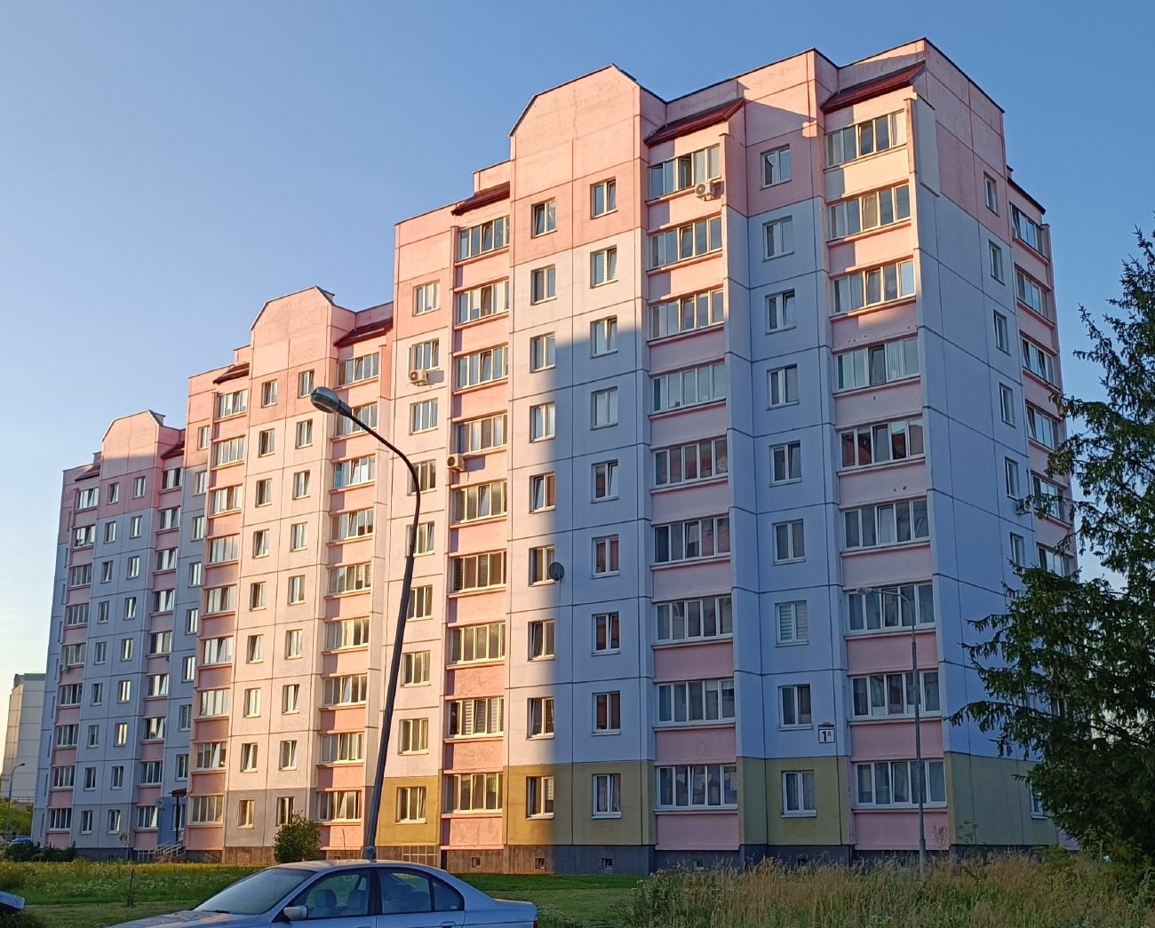 Сеница, Улица Янки Купалы, 5