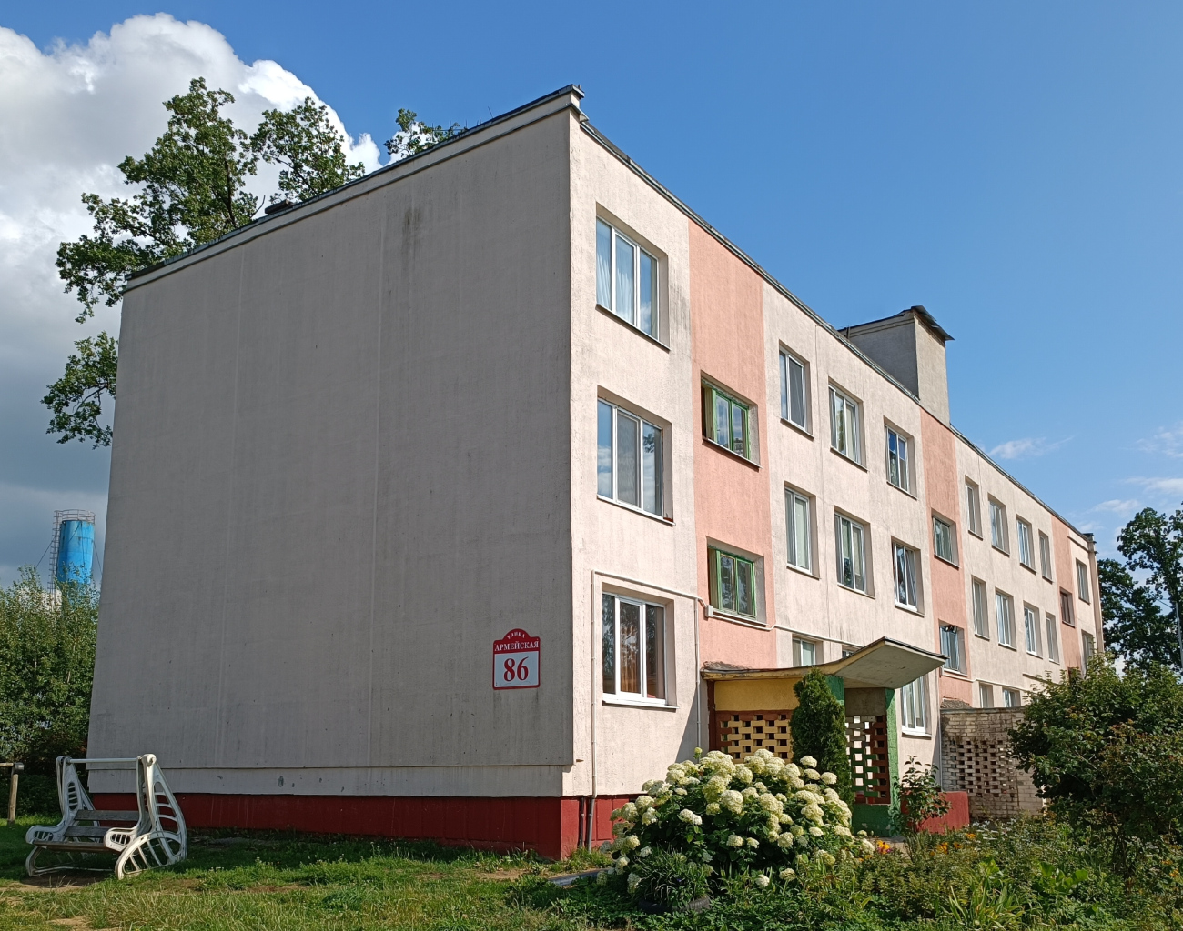 Минский район, прочие н. п., Урожайная, Армейская улица, 86