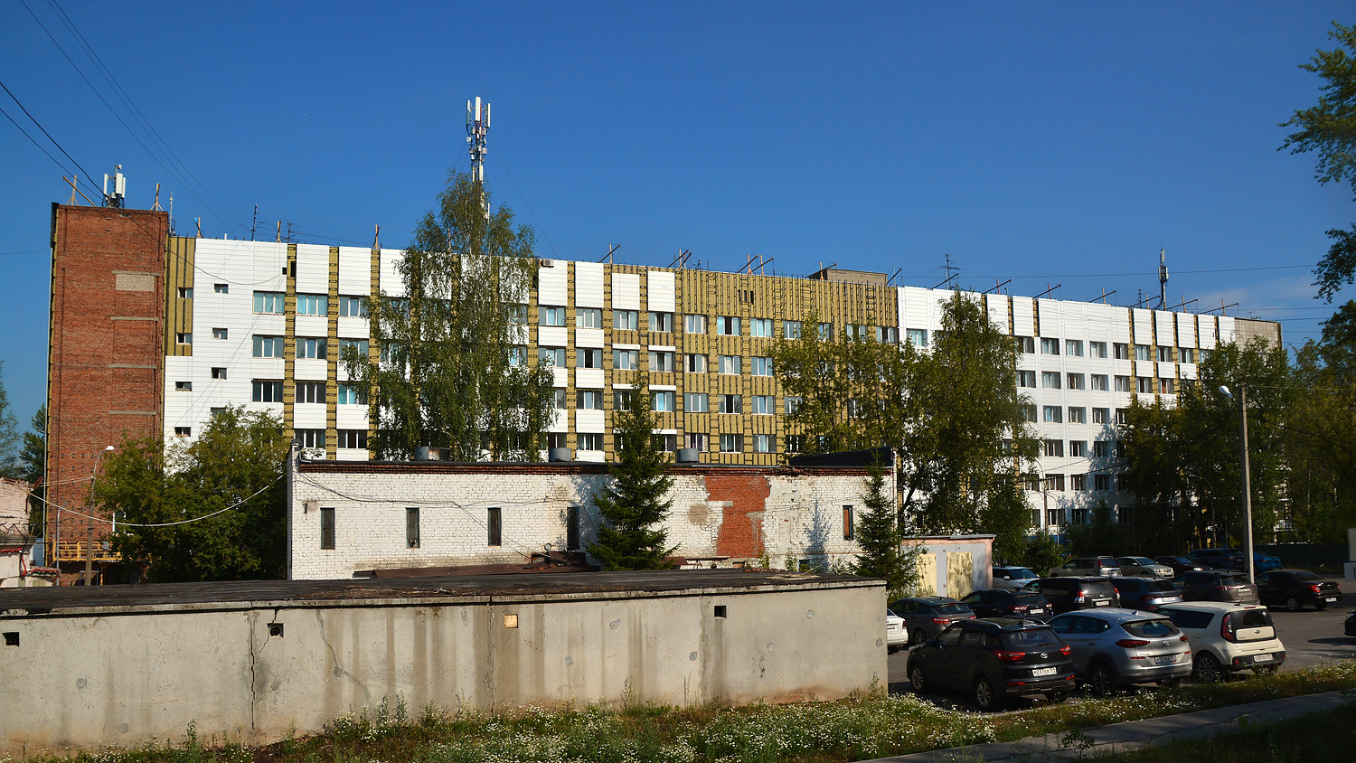 Пермь, Улица Братьев Игнатовых, 2