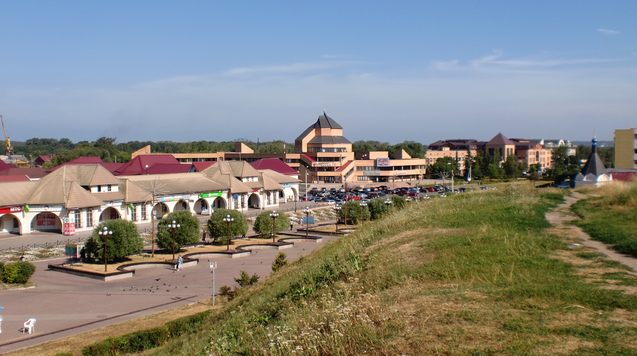 Дмитров, Торговая площадь, 3; Торговая площадь, 1