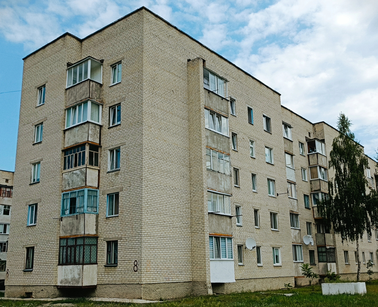 Житковичи, Приозёрная улица, 8