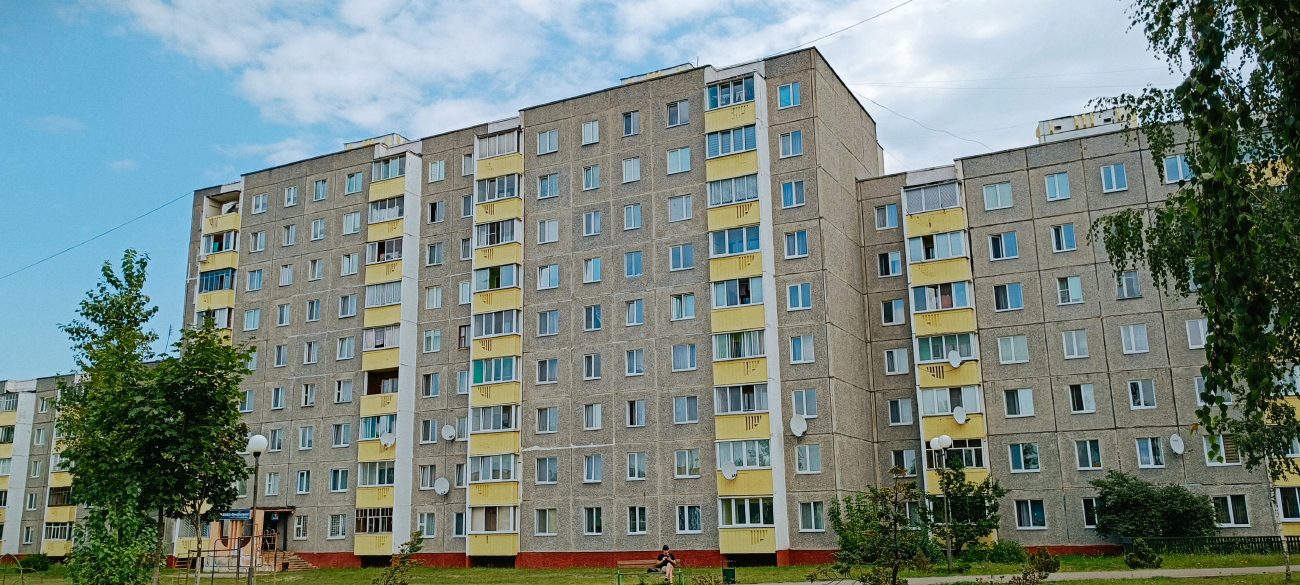Житковичи, Приозёрная улица, 11