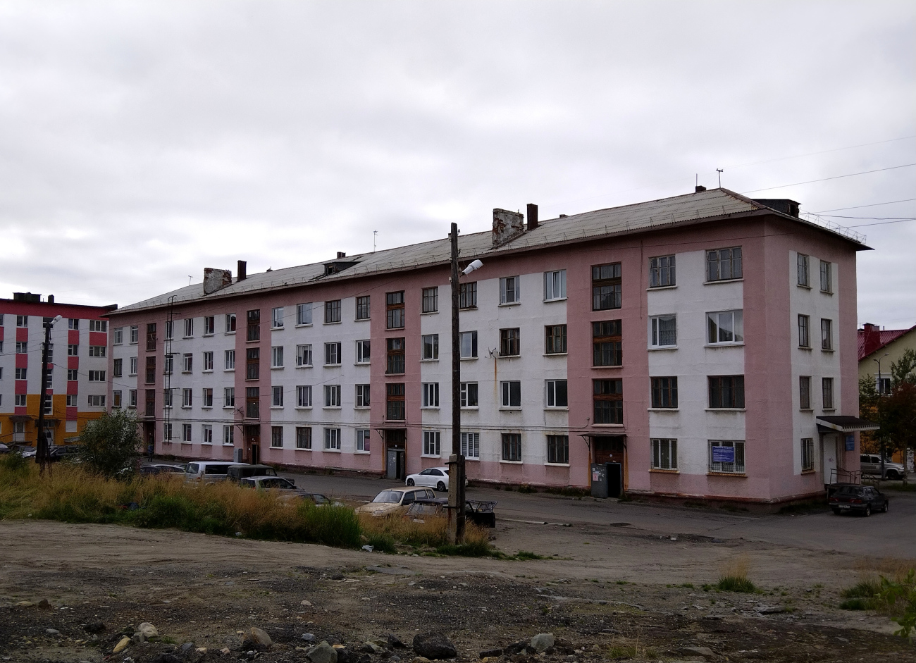 Никель, Гвардейский проспект, 19