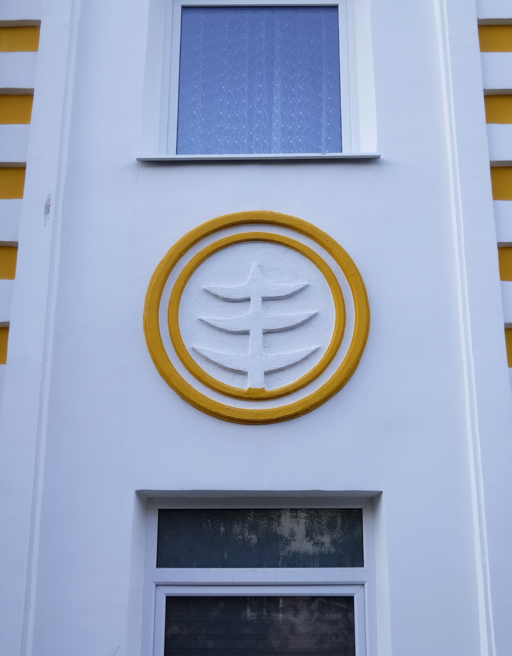 Никель, Гвардейский проспект, 10