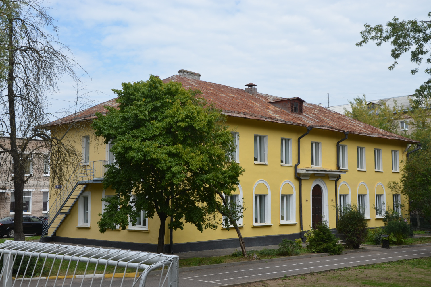Минск, Пугачёвская улица, 10