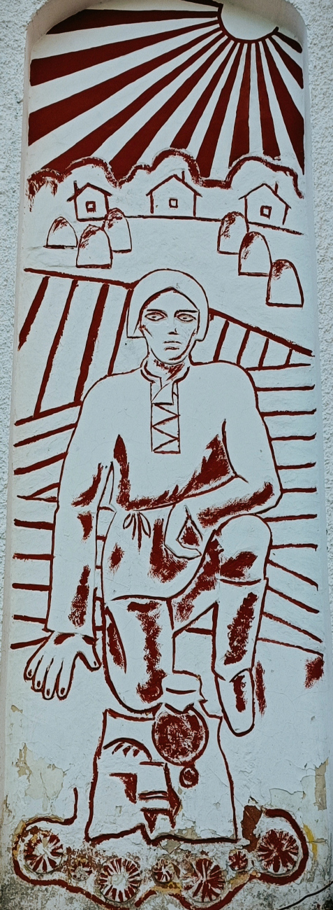 Житковичи, Социалистическая улица, 87. Монументальное искусство (мозаики, росписи, барельефы, сграфито)