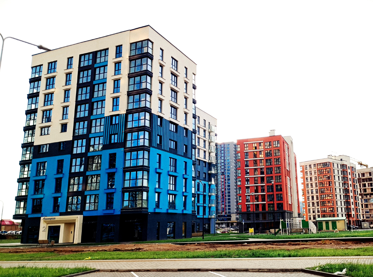 Минск, Улица Игоря Лученка, 25; Улица Игоря Лученка, 23; Улица Игоря Лученка, 19 Минск, Улица Игоря Лученка, 25; Улица Игоря Лученка, 23; Улица Игоря Лученка, 19