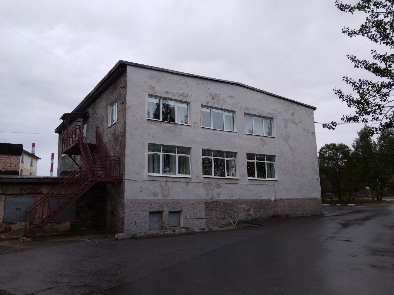 Никель, Улица Мира, 22